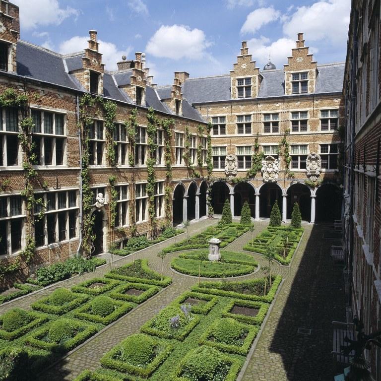 Apartment Ambassador Antwerp