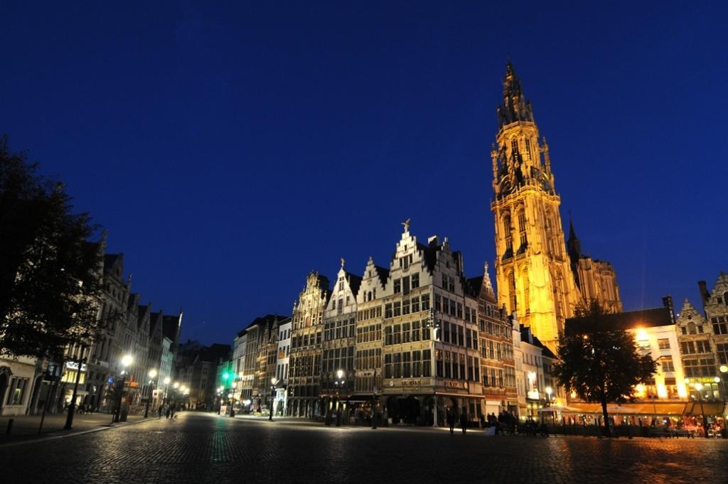 Ambassador Apartment Antwerpen
